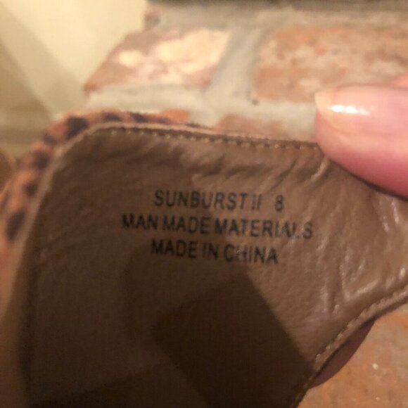 BOUTIQUE BY CORKYS SHOES SZ 8 SUNBURST LEOPARD WEDGE SANDAL ANIMAL PRINT - Picture 2 of 8